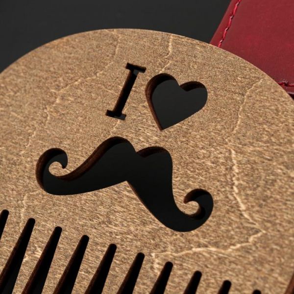 Расческа деревянная "Я люблю усы", тип 2