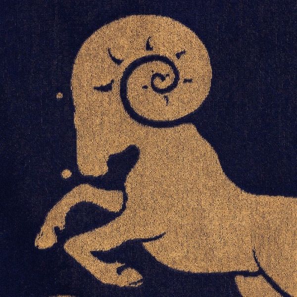 Полотенце махровое Этель "Знаки зодиака: Овен" фиолетовый, 67х130 см, 100% хлопок, 420гр/м2